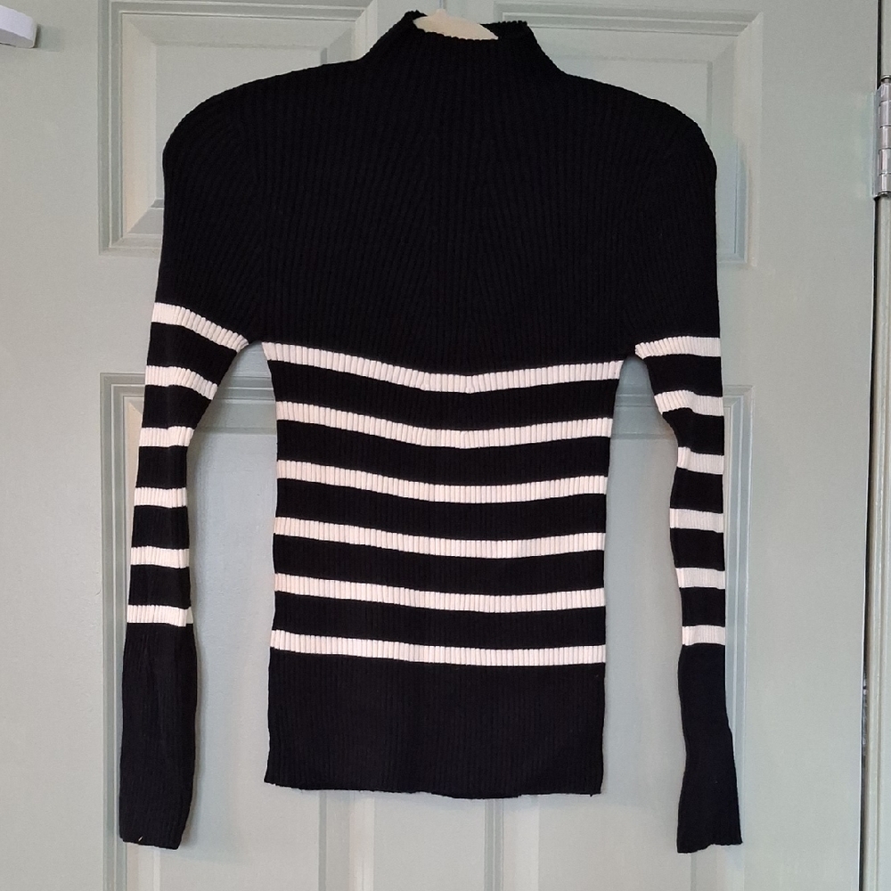 Timing Mockneck Black Ribbed Knit Sweater